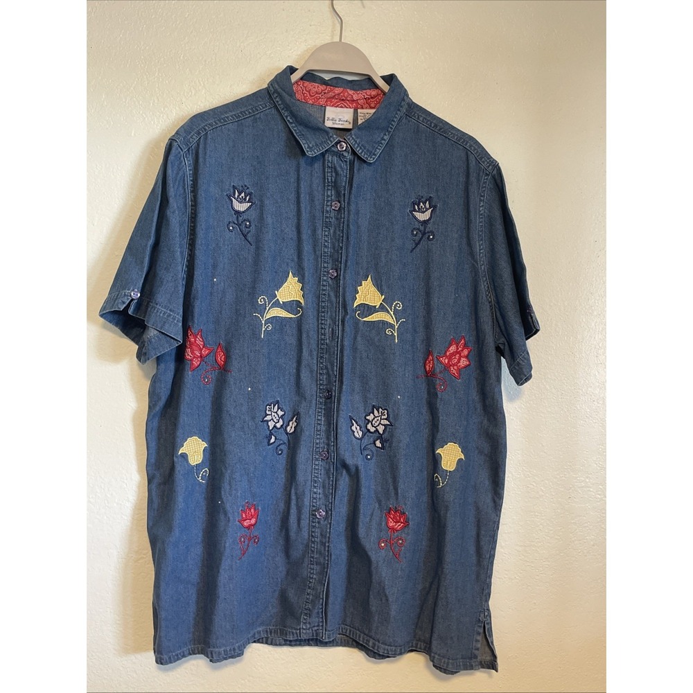 Bobbie Brooks Woman's Shirt Flowers‎ Embroidered Size 18W/20W Short Sleeve